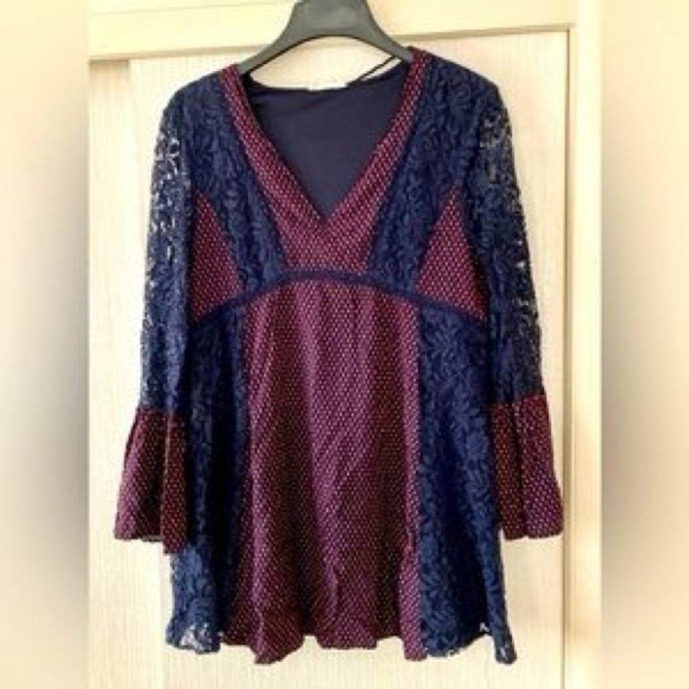 Entro Asymmetrical Bell Sleeve Tunic in Red and Blue